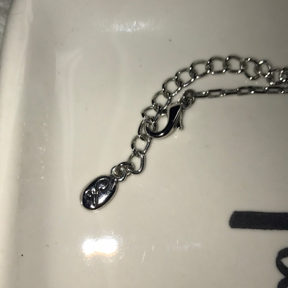 Annaleece by DeVries Ornate necklace - Picture 3 of 4